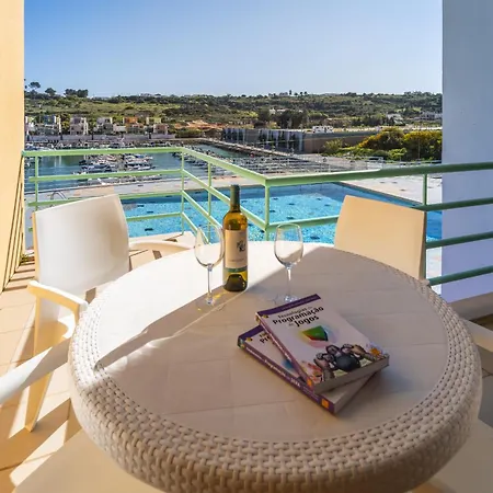 Marina Breeze Apartment With Pool - 900M From The Beach Albufeira Zewnętrze zdjęcie