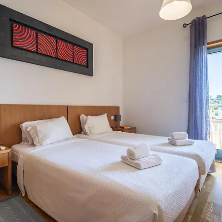 Marina Breeze Apartment With Pool - 900M From The Beach Albufeira Zewnętrze zdjęcie