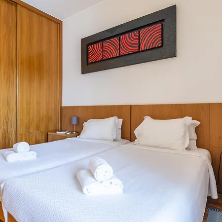 Marina Breeze Apartment With Pool - 900M From The Beach Albufeira Zewnętrze zdjęcie