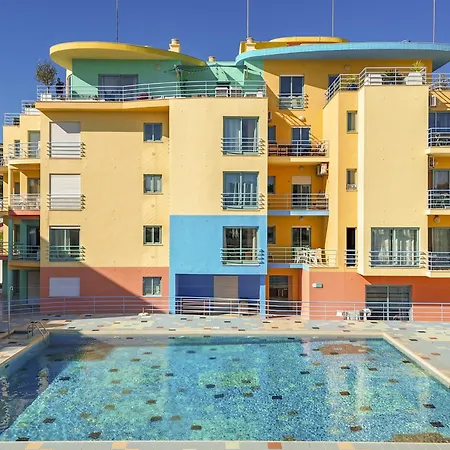 Marina Breeze Apartment With Pool - 900M From The Beach Albufeira Zewnętrze zdjęcie