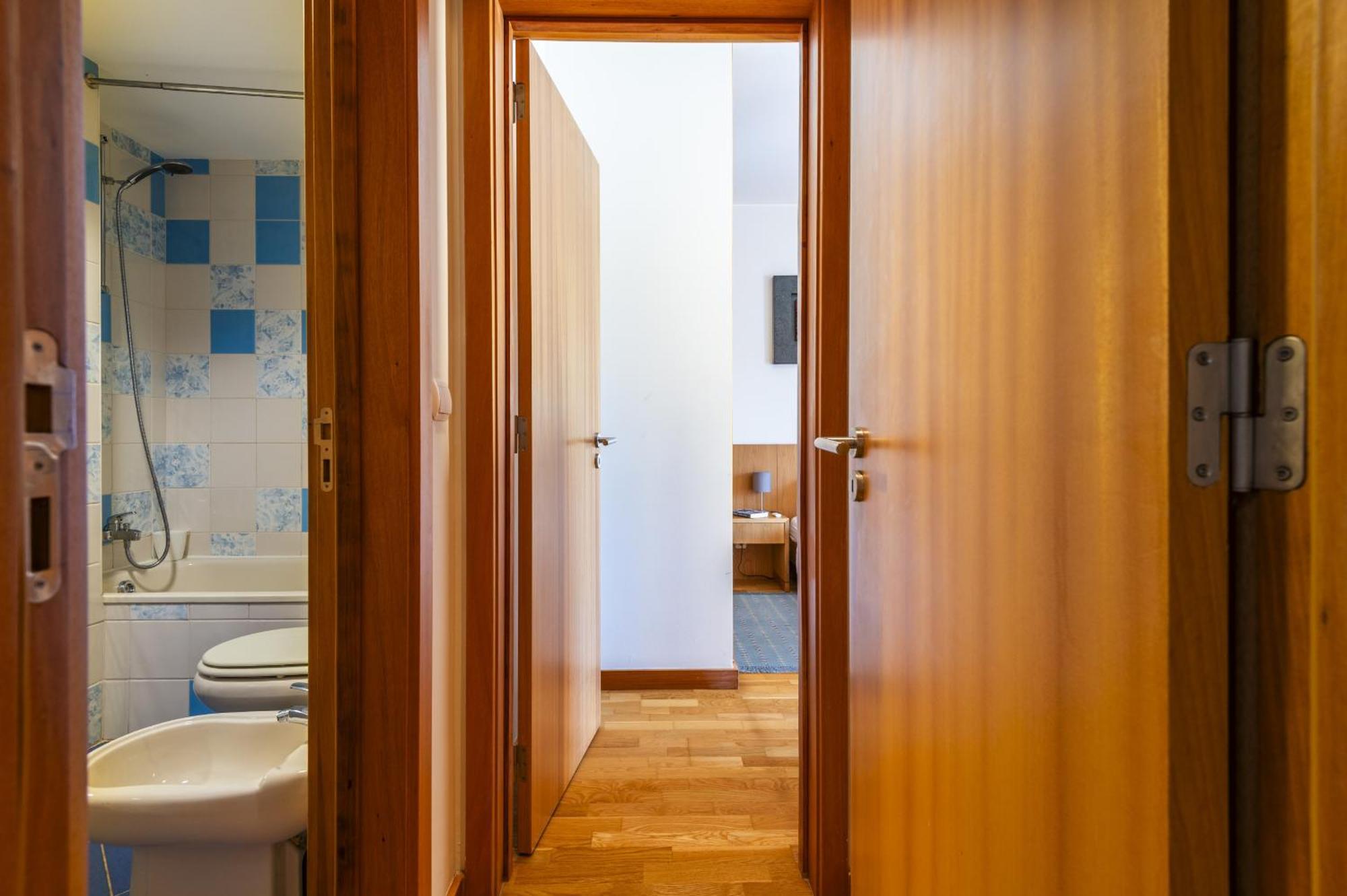 Apartment Marina Breeze With Pool - 900m From The